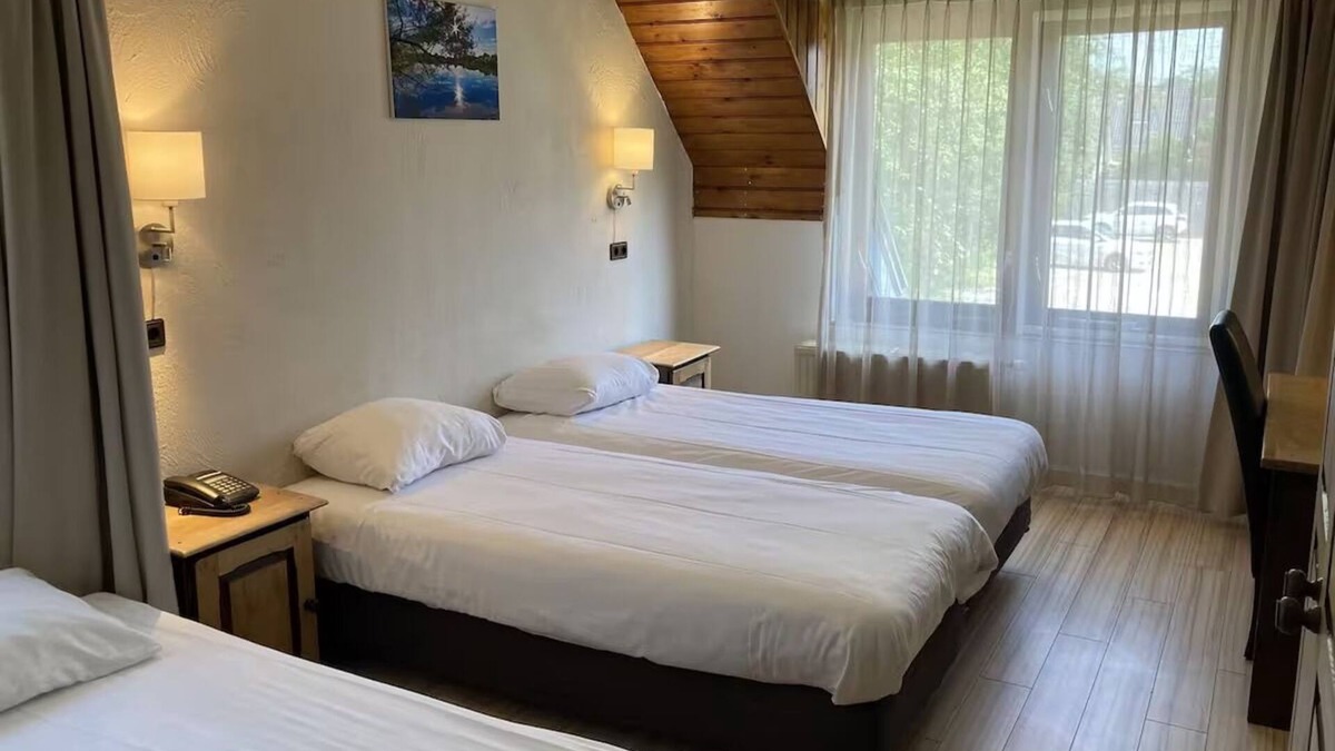Lekkerkerk Hotel | Relaxing Escape with Free Parking, Outdoor Pool, Sauna & Dining on the Terrace