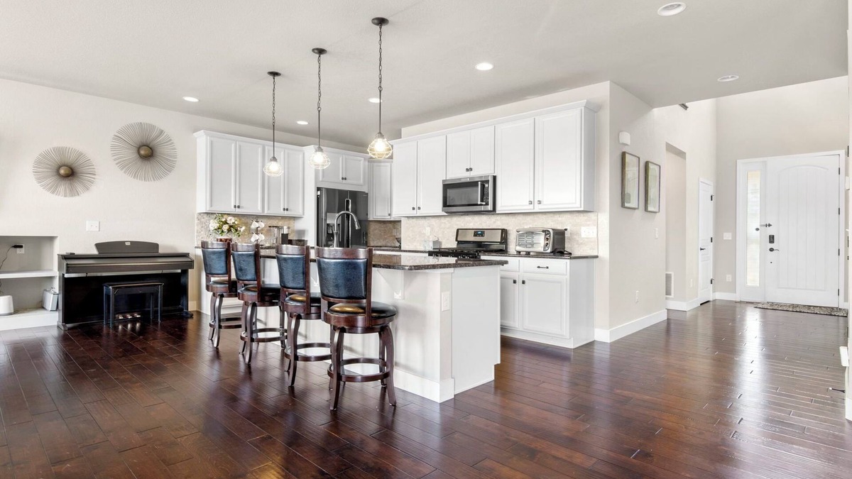 Arvada House | Relaxing Foothills Retreat in Gorgeous Modern Home