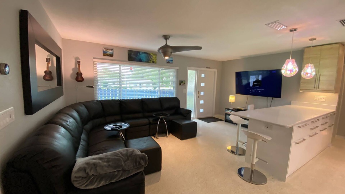 Dunnellon House | Relaxing FUN Home- short walk to Rainbow River