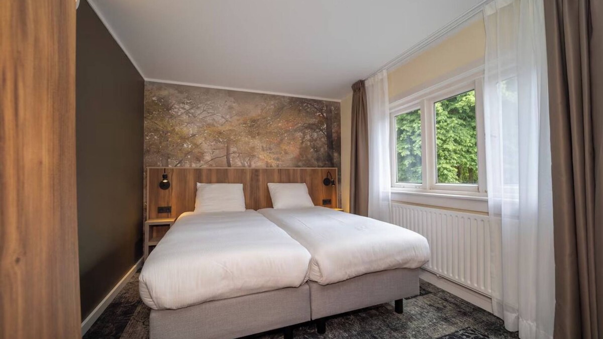 Berg en Dal Hotel | Relaxing Hideaway with Indoor Pool and Restaurant, Close to Grote Markt!