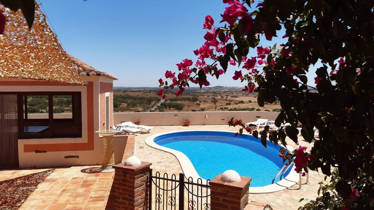 Aldeia dos Palheiros House | RELAXING HOLIDAY VILLA - PANORAMIC RURAL ALENTEJO VIEWS - POOL, BIKES, PING PONG