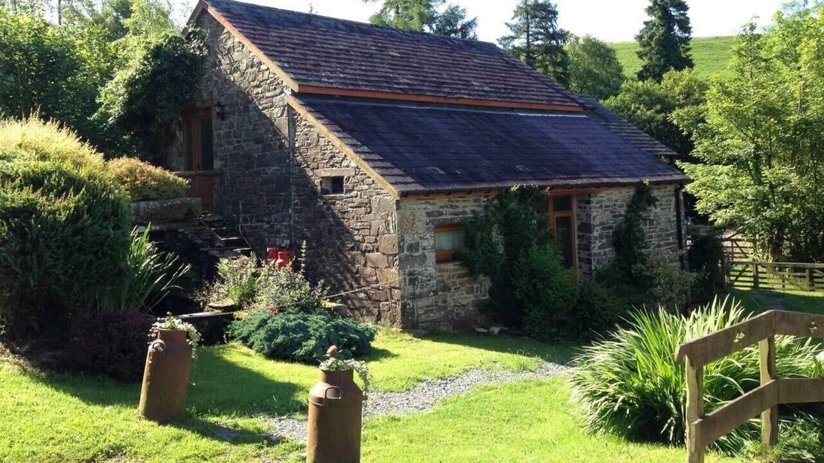 Llanybydder Cottage | Relaxing Holidays in the Old Water Mill at Cwmiar
