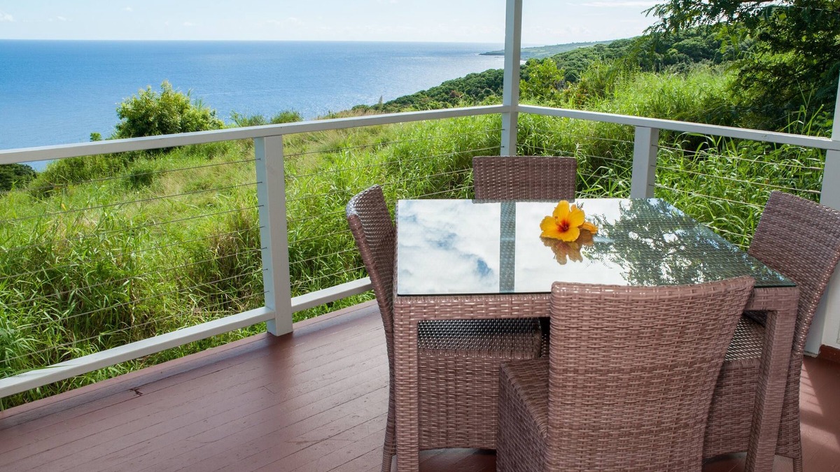 Hana Apartment | Relaxing home away from home- honeymoon friendly