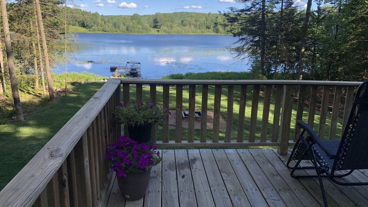 Carter House | Relaxing Lake Home that is certain to create smiles and memories for all ages!