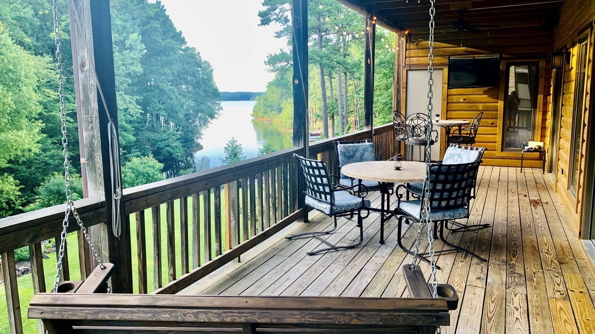Mount Ida Condo | Relaxing Lakefront Condo on Lake Ouachita