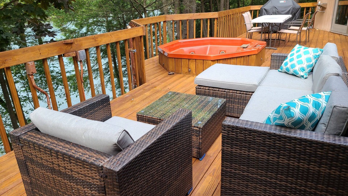 Monticello House | Relaxing Lakefront Home on Swinging Bridge Reservoir in Monticello