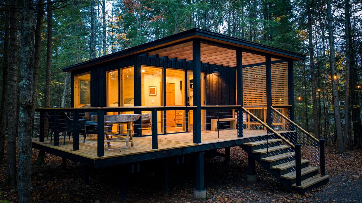 Park Falls Cabin | Relaxing Lakeside Cabin with Direct ATV & Snowmobile Trail Access!
