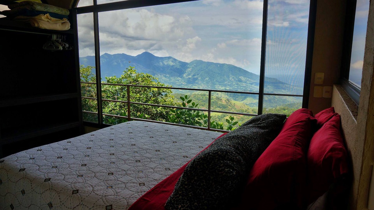Santiago de Puriscal House | Relaxing Mountain Top Stay – Immaculate Property, Pure Solitude