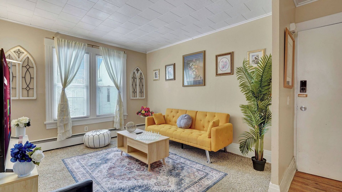 Rochester House | Relaxing n comfy 1bd 1bt Apt in heart of Rochester