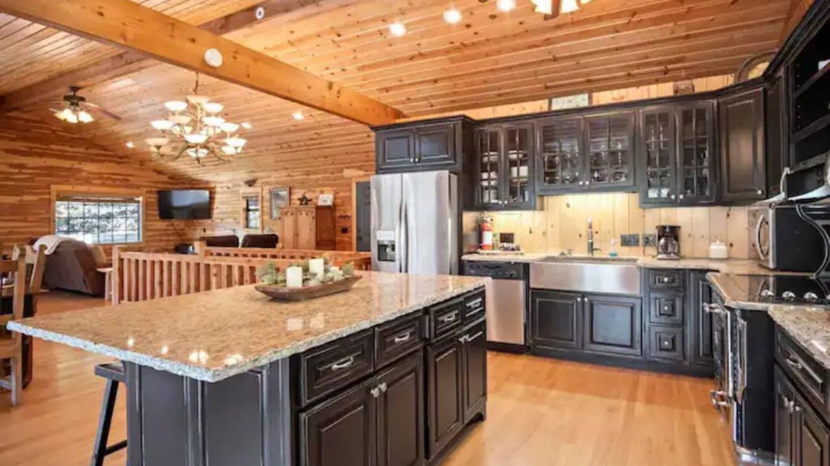 Dora Cabin | Relaxing North Fork River Paradise with Wi-Fi!