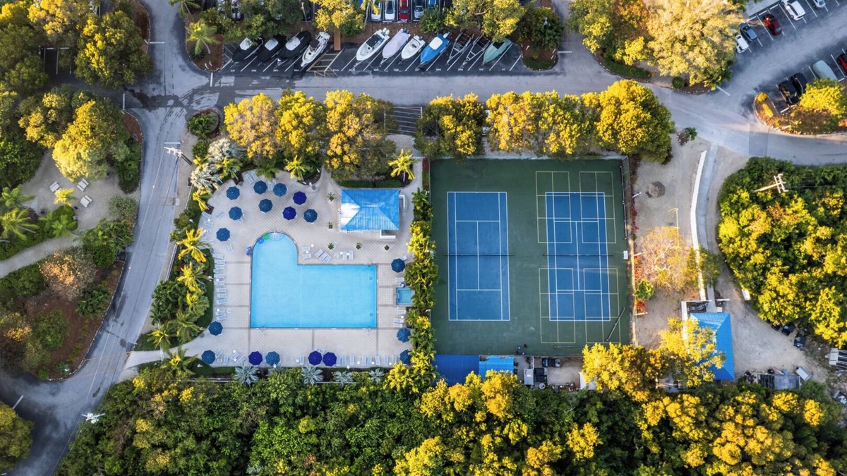Tavernier Apartment | Relaxing Ocean View Units! Poolside Bar, Marina Dock & Coral Reef Adventures!