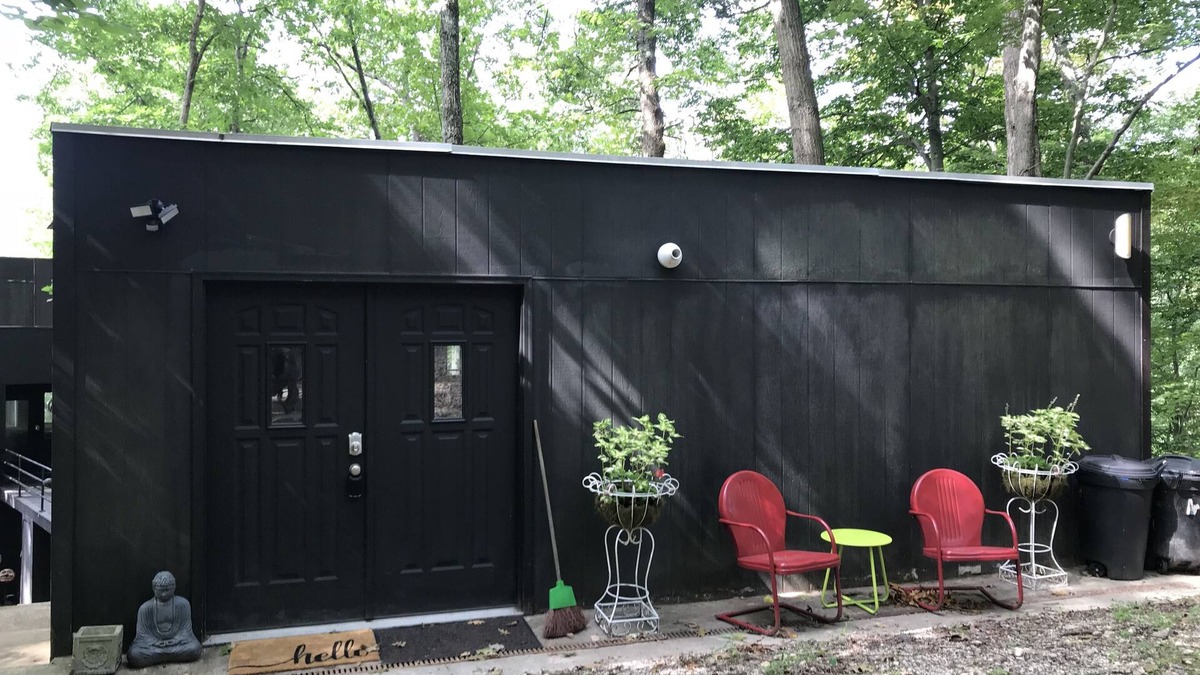 Bloomington House | Relaxing Retreat In The Woods. Quiet place to unwind yet minutes from town.