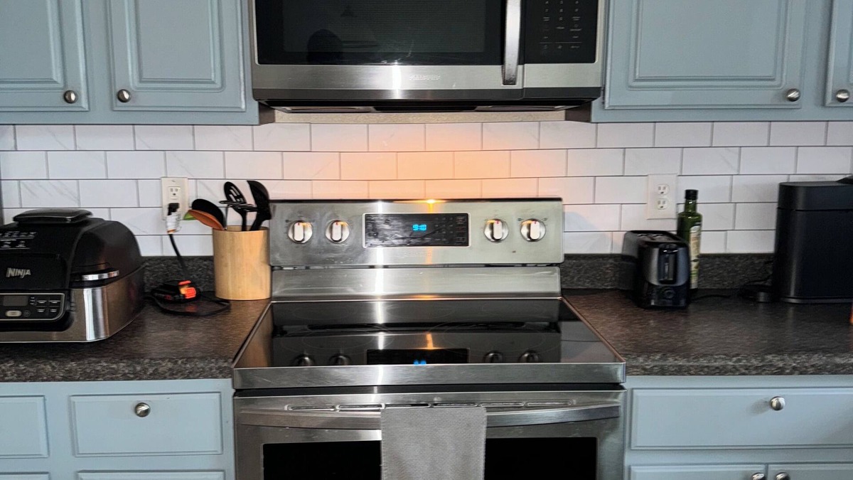 St. Robert House | Relaxing Retreat Near Ft Wood - Military and Veteran Friendly Home