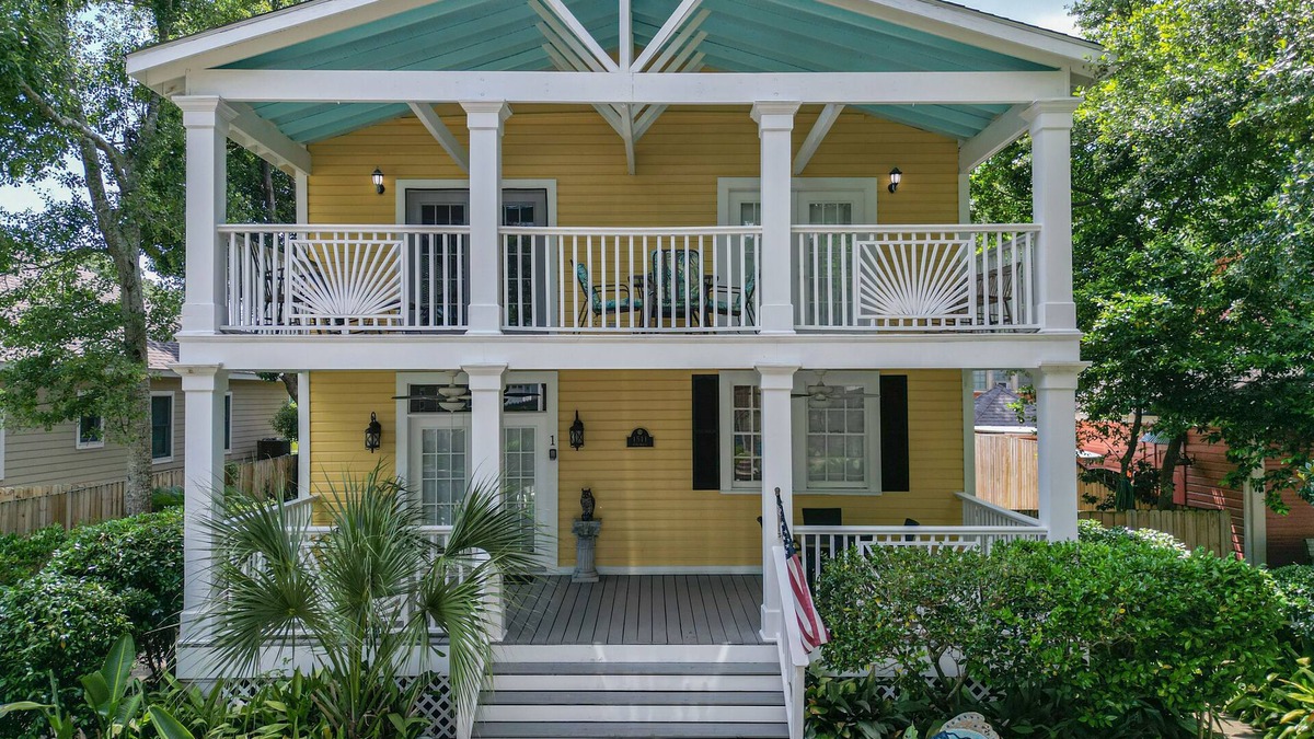 Gulfport Apartment | Relaxing Retreat