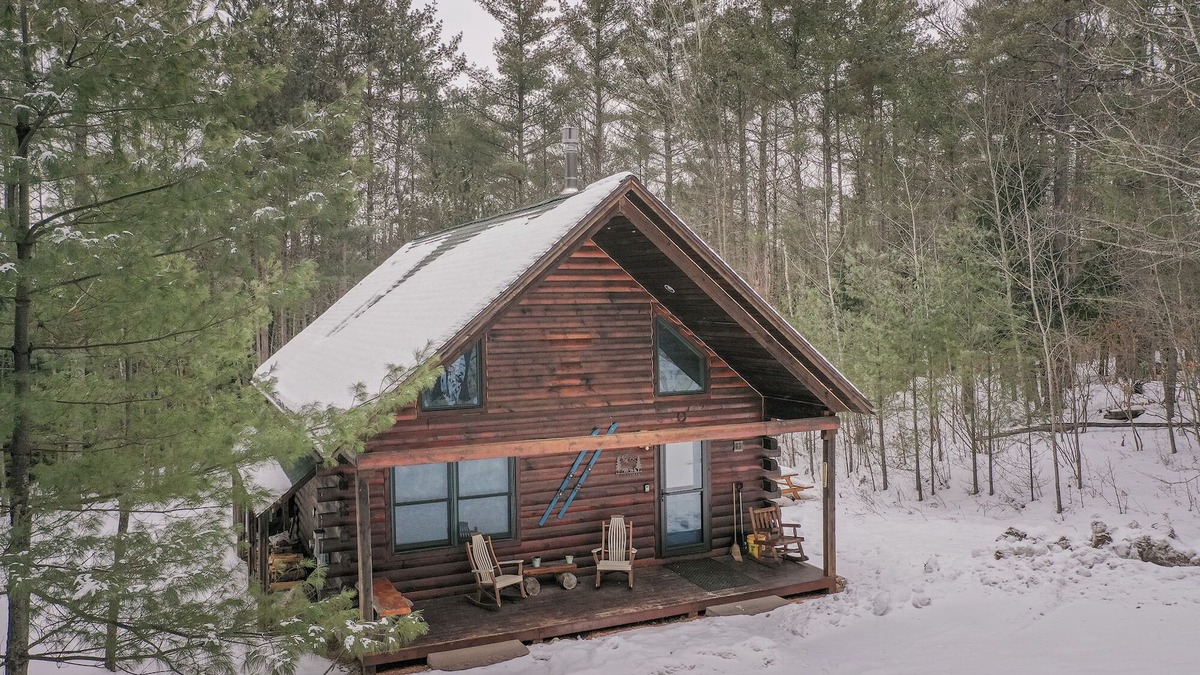 Jay Cabin | Relaxing River Access Cabin