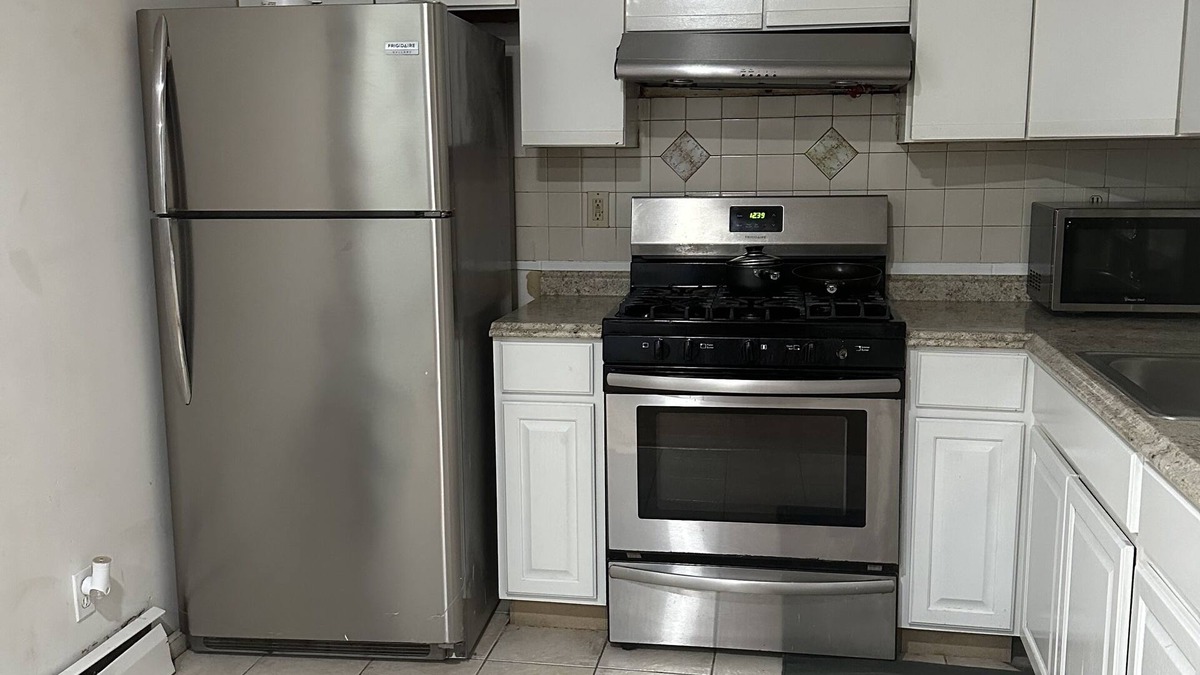 Queens Apartment | Relaxing room near JFK