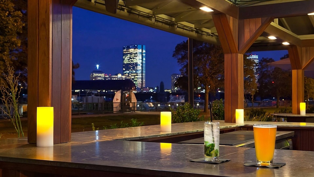 East Cambridge Resort | Relaxing Stay Near Harvard, Indoor Pool, Pet-Friendly Property!