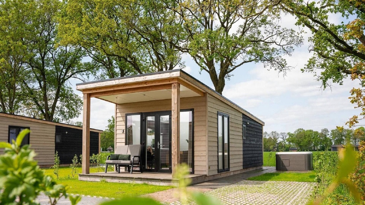 Municipality of Rijssen-Holten Cottage | Relaxing Stay Near Holten