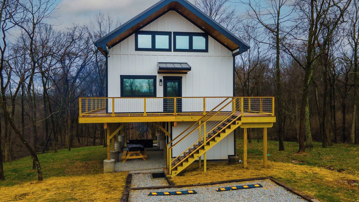 Rising Sun Cabin | Relaxing Treehouse Cabin-2Bd/1Ba with HotTub & Sauna