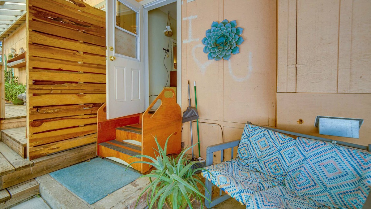 Ukiah Apartment | Relaxing Ukiah Retreat - Steps From Downtown!