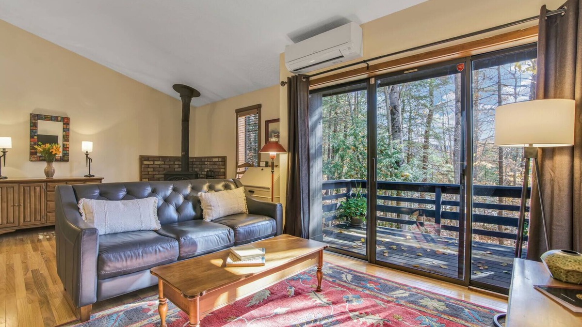 Quechee Condo | Relaxing Unit in Heart of Quechee | Mill Run 2C