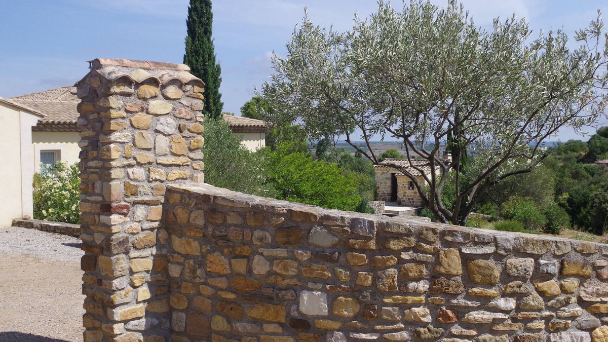 Peret Apartment | Relaxing vacations in the Mas La Magdelaine apartment
