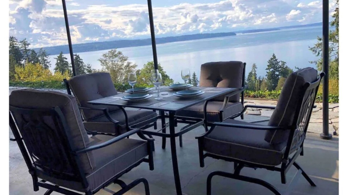 Three Tree Point Apartment | Relaxing View of Puget Sound and the Olympic Mountains 1 Bedroom