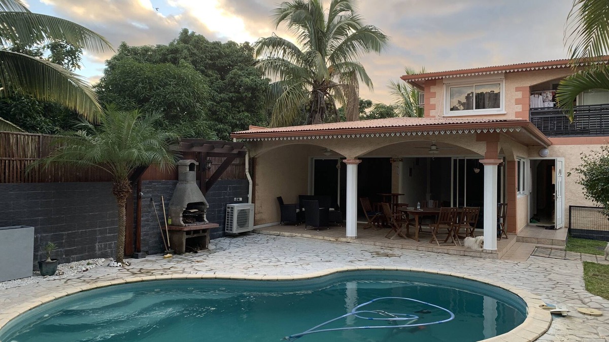 La Riviere Saint-Louis Villa | Relaxing villa with saltwater pool