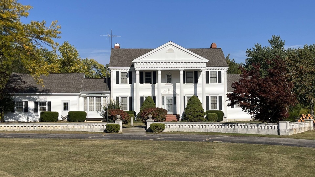 Hoagland House | Relaxing vineyard estate with views and wildlife. Trails, trees and tributaries!