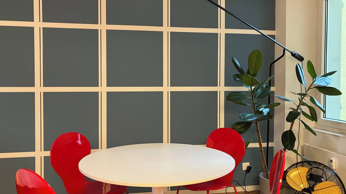 Lucerne Apartment | ReLiving - Vibrant Duplex in City Center