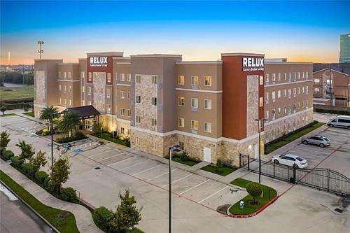 Chinatown Hotel | Relux at Westchase