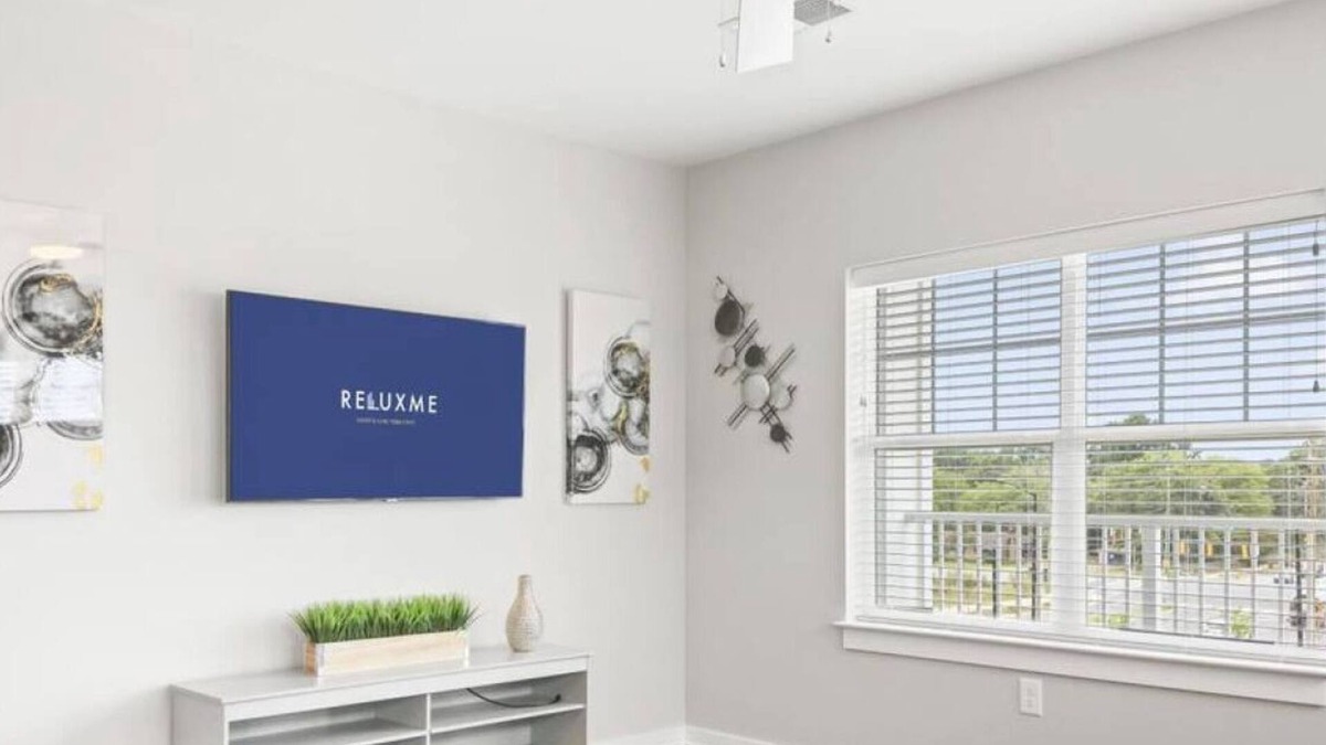 Paw Creek Condo | Reluxme | 2BR Oasis Near Airport & Attractions