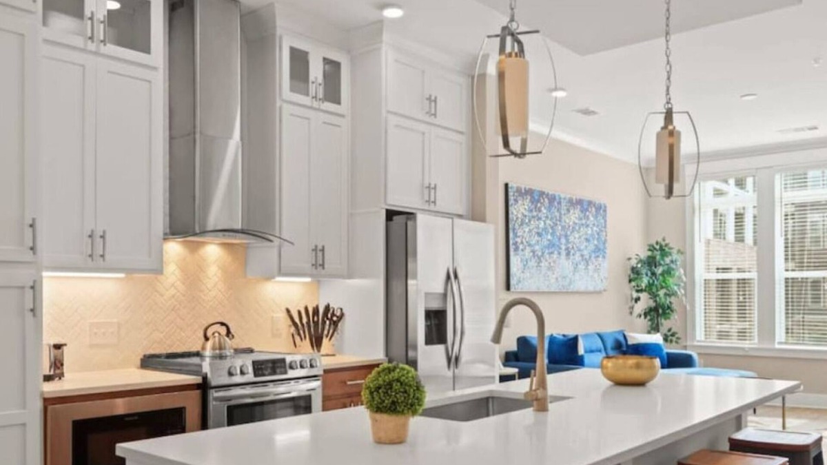 Charlotte Condo | Reluxme| SouthPark 1BR Condo w/Prm Amenities