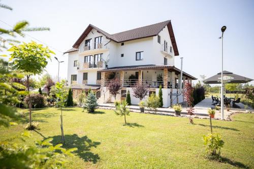 Novaci House | Rem Garden