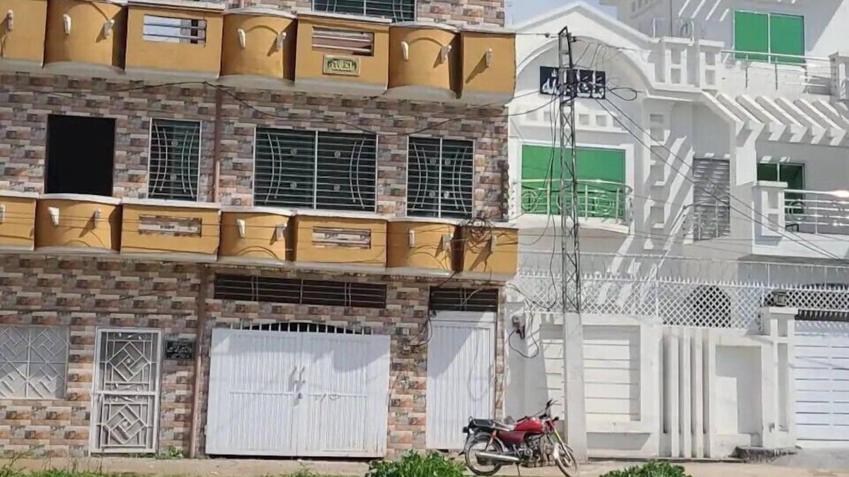 Gujar Khan House | Remarkable 3-Bedroom