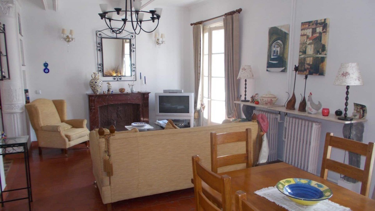Magalas Apartment | Remarkable Apartment in Magalas, Occitane, France