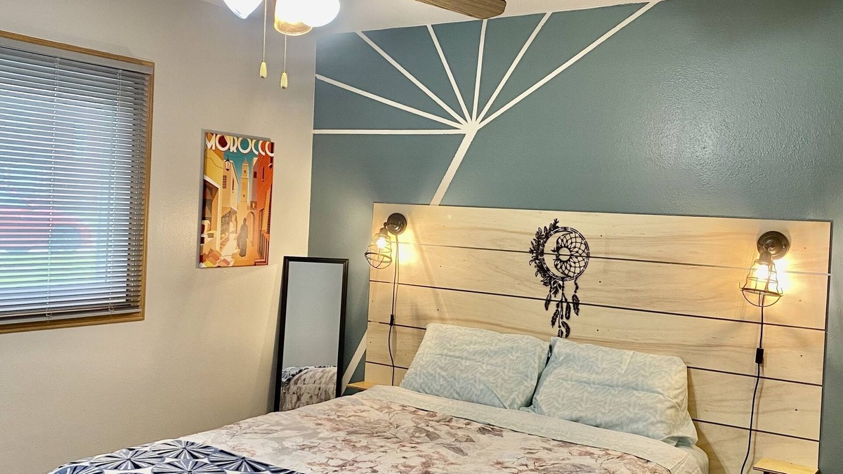 Council Bluffs Apartment | Remodeled apartment in central location
