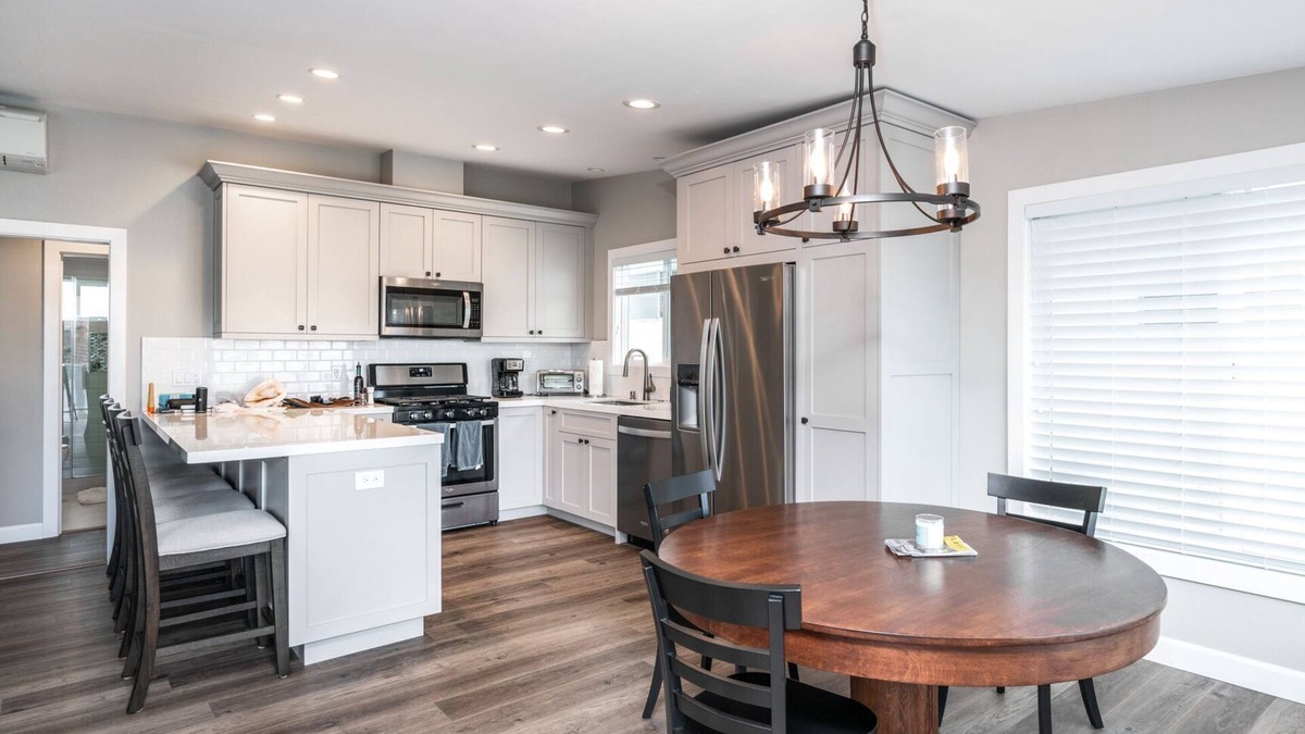 Balboa Island House | Remodeled Balboa Island Gem