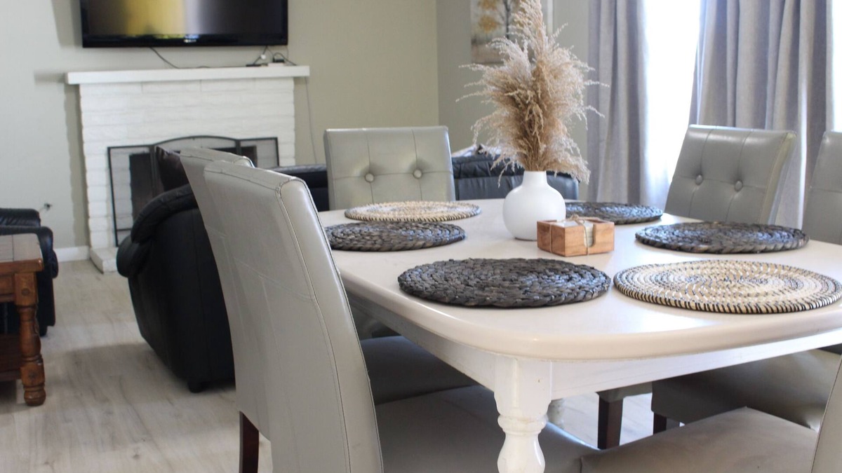 Santa Maria House | Remodeled cozy home - 2 mins from hospital and 15 mins from VAF base-