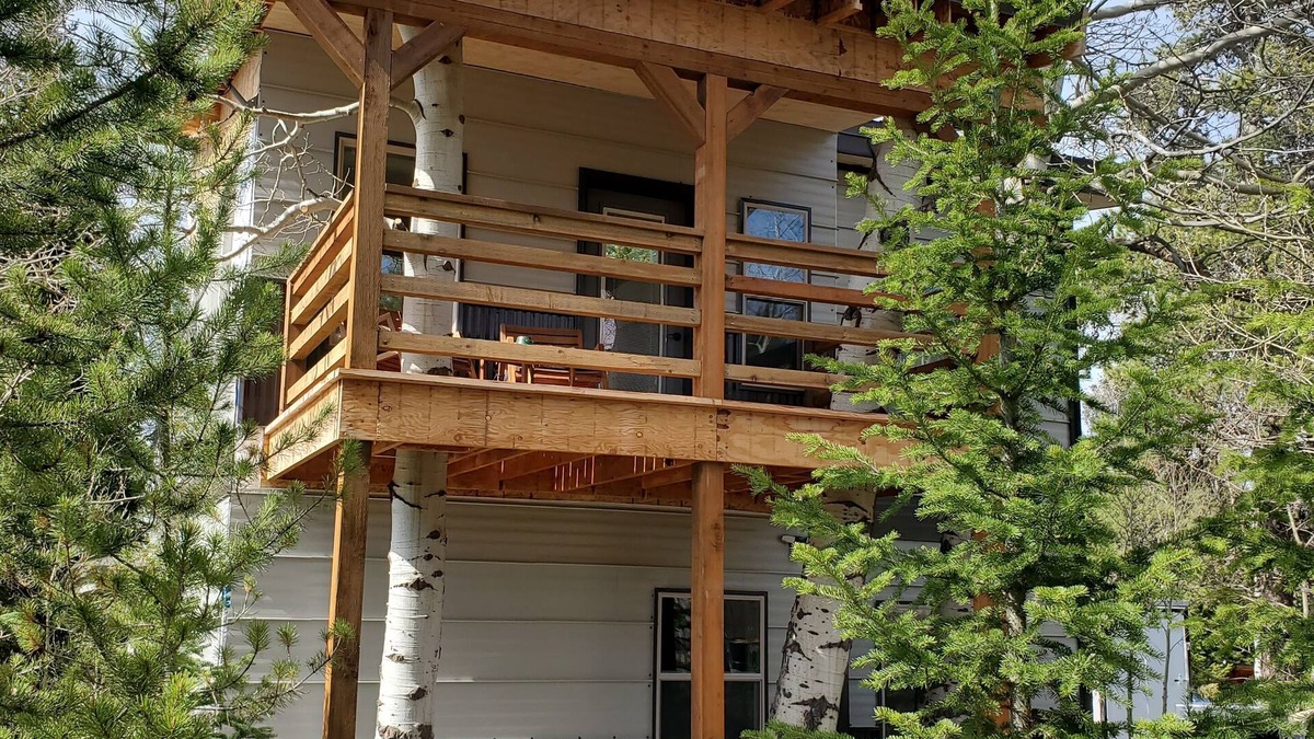Lazy Acres Cabin | Remodeled Historic Cabin