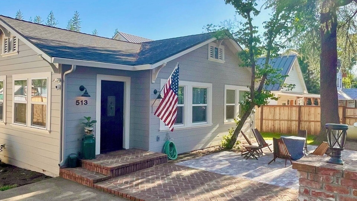 Murphys House | Remodeled home in the heart of downtown Murphys!