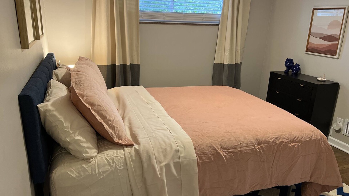 Grandview Heights Apartment | Remodeled Large Full unit (not shared) in desired Grandview