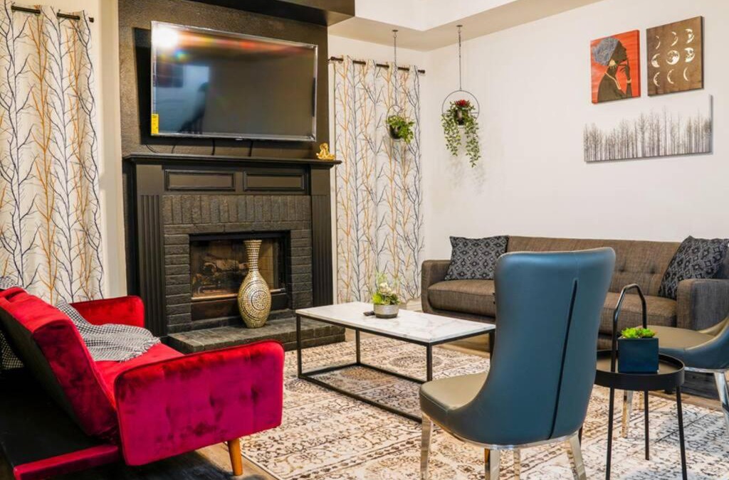 Lewisville Villa | Remodeled luxury with Proximity