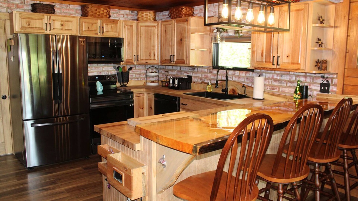 Standish Ski Chalet | Remodeled Maine Home with Watchic Lake Access