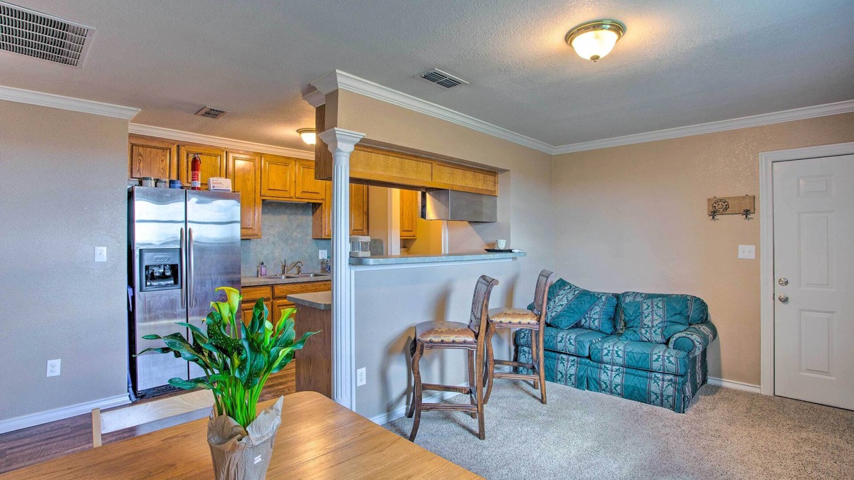 Sanger Apartment | Remodeled Ranch Apt in Sanger: 12 Mi to Lake!