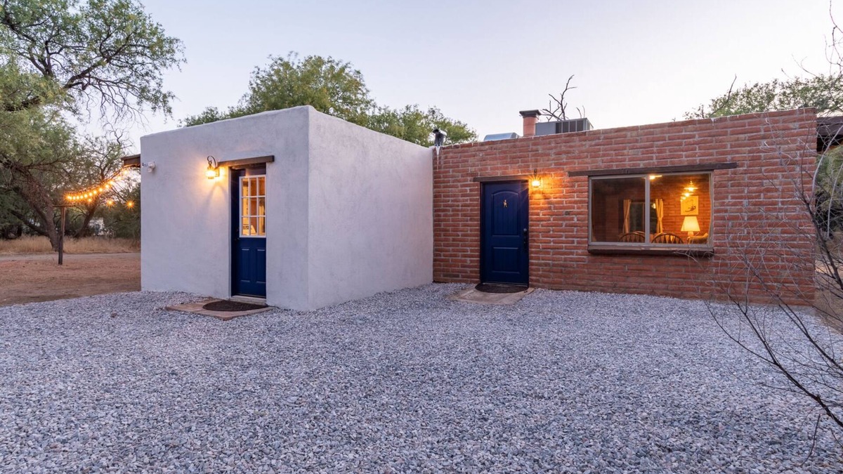 Tanque Verde House | Remodeled Ranch House on 3 acres with Horse Facilities