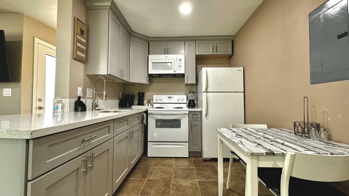 Las Vegas Apartment | Remodeled Vegas 1BR: Near Strip