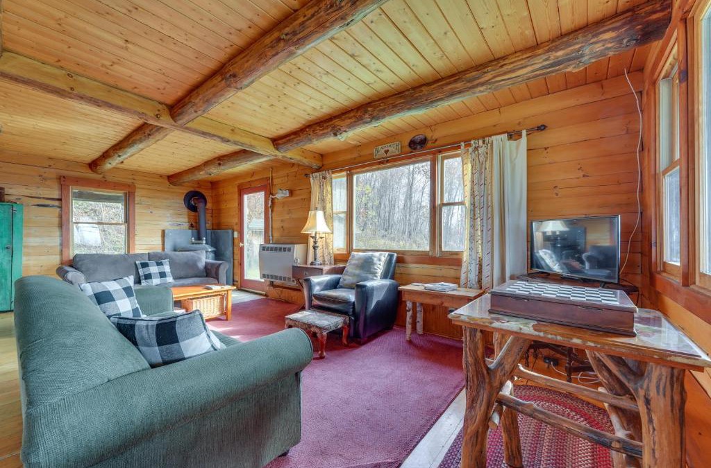 Sharon House | Remote Escape Vermont Cabin with Mountaintop Views!