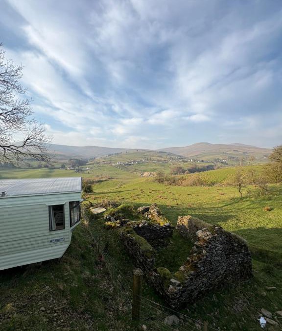 Cranagh Apartment | Remote Mountain View lodge