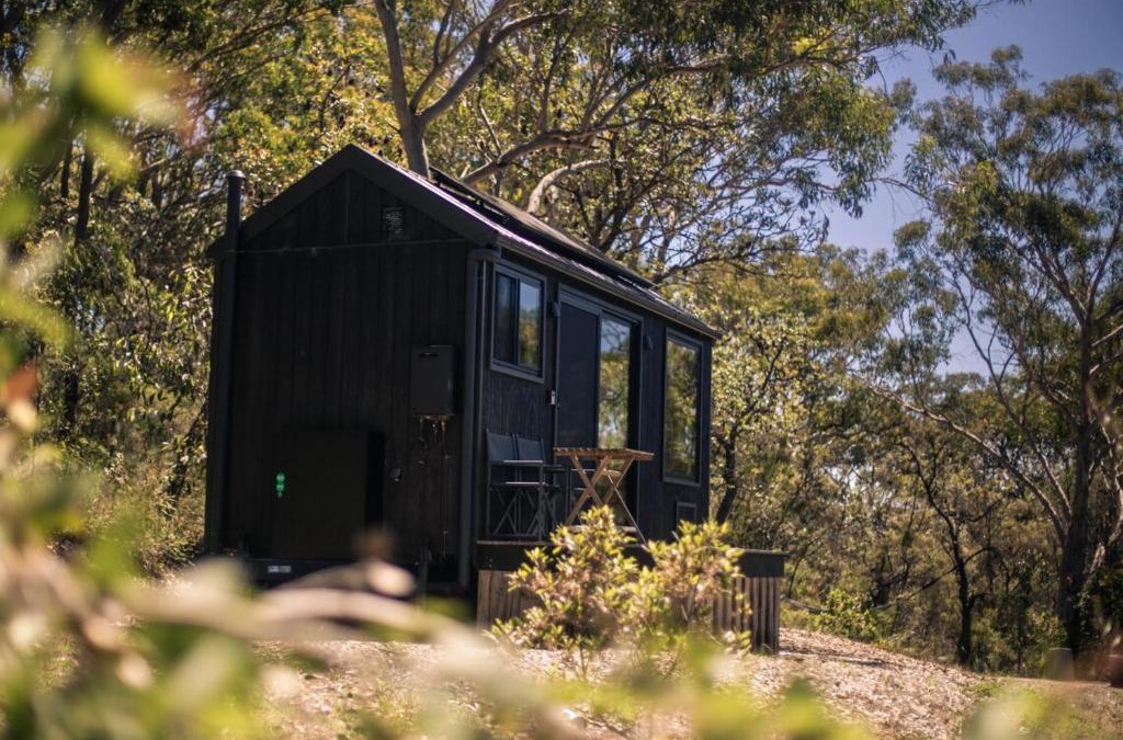 Mangrove Mountain House | Remote Off-Grid Cabin Hidden in the Bush - Yen